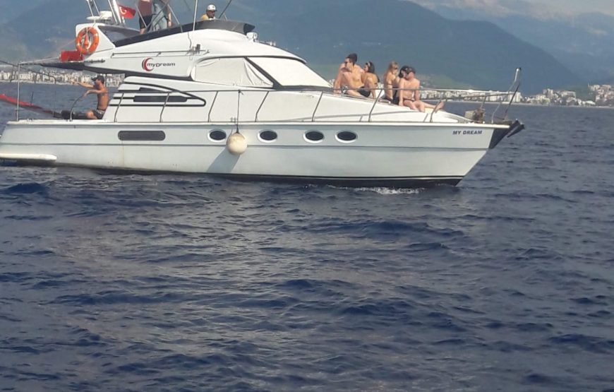 Private MotorYacht Tours in Alanya